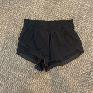 Lululemon Shorts 2.5”